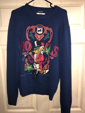 Akoo sweater size m great condition